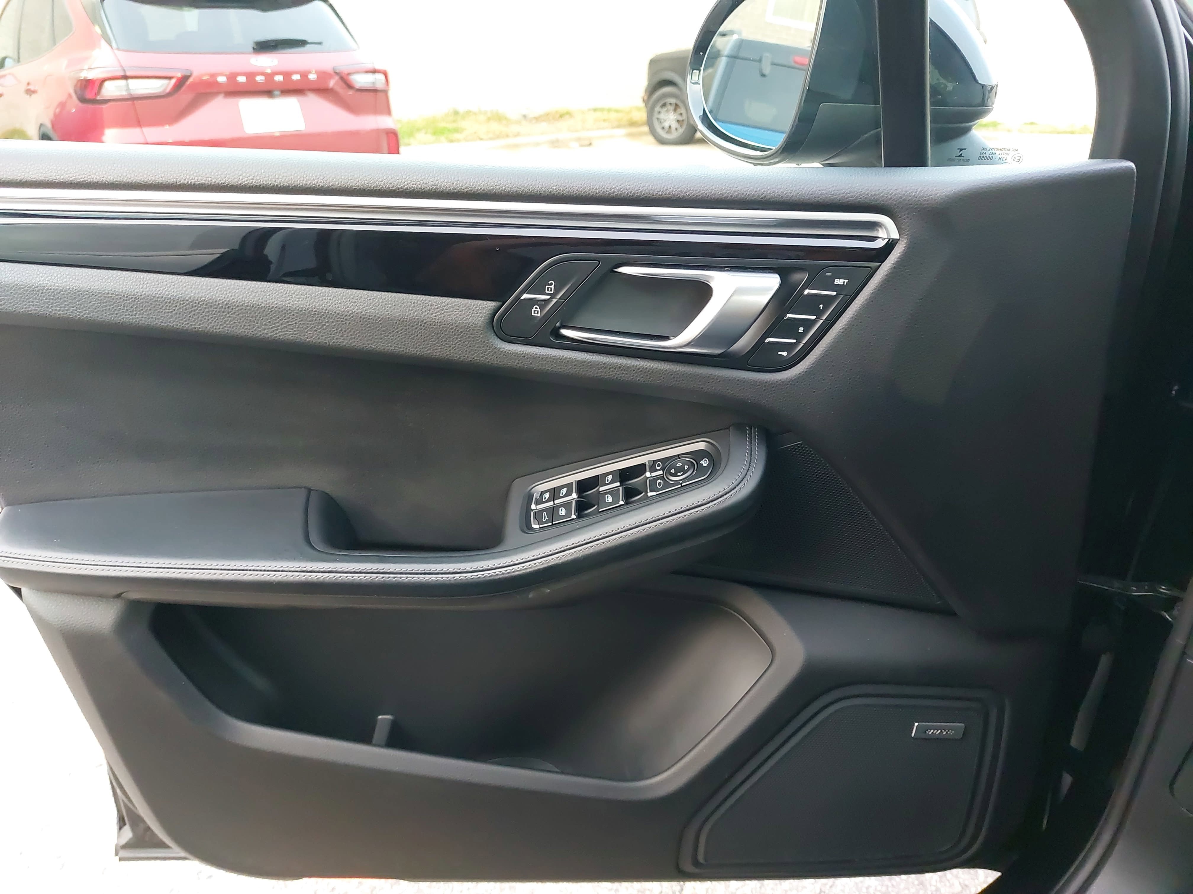 2019 Porsche Macan NA