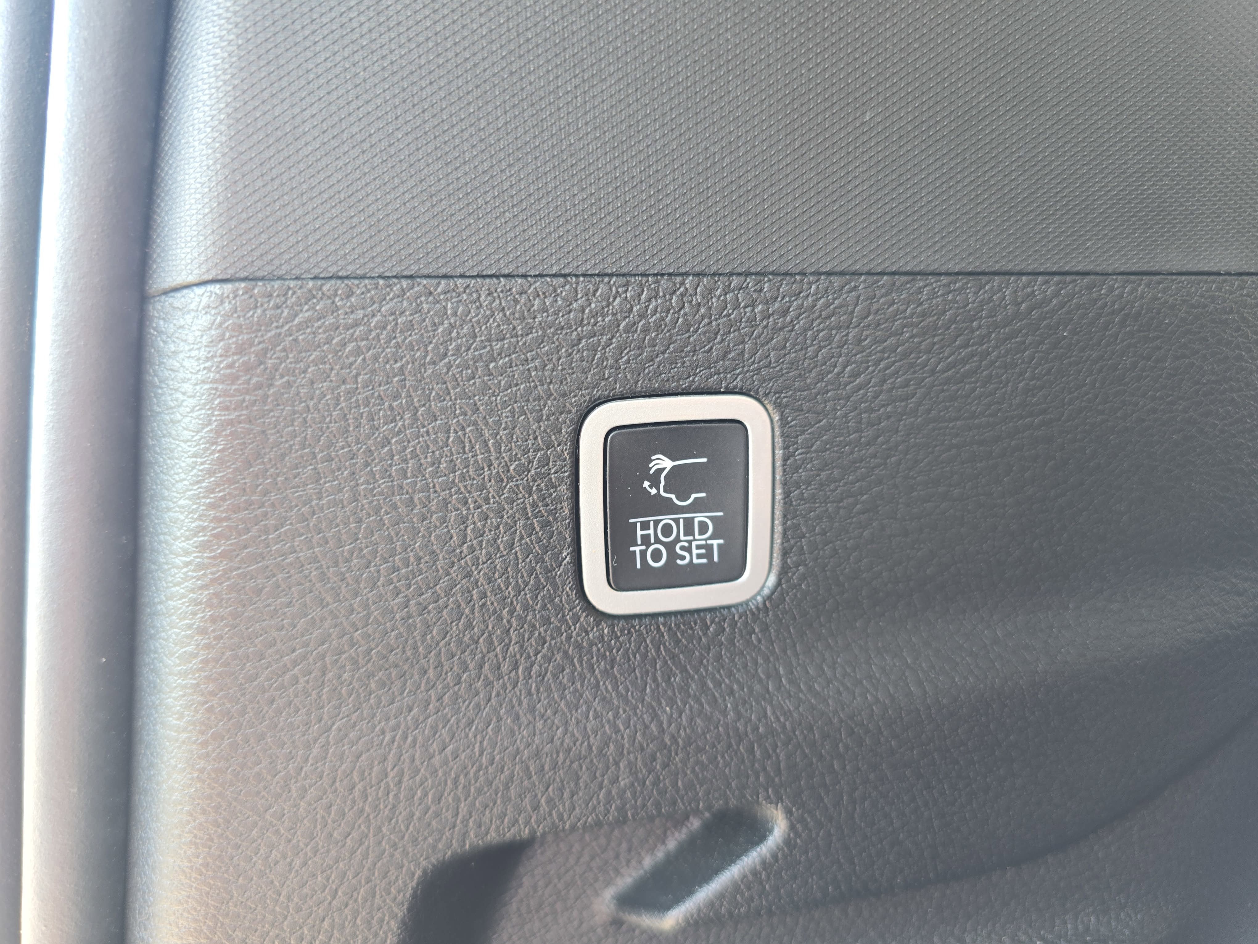 2023 Jeep Grand Wagoneer L Series III