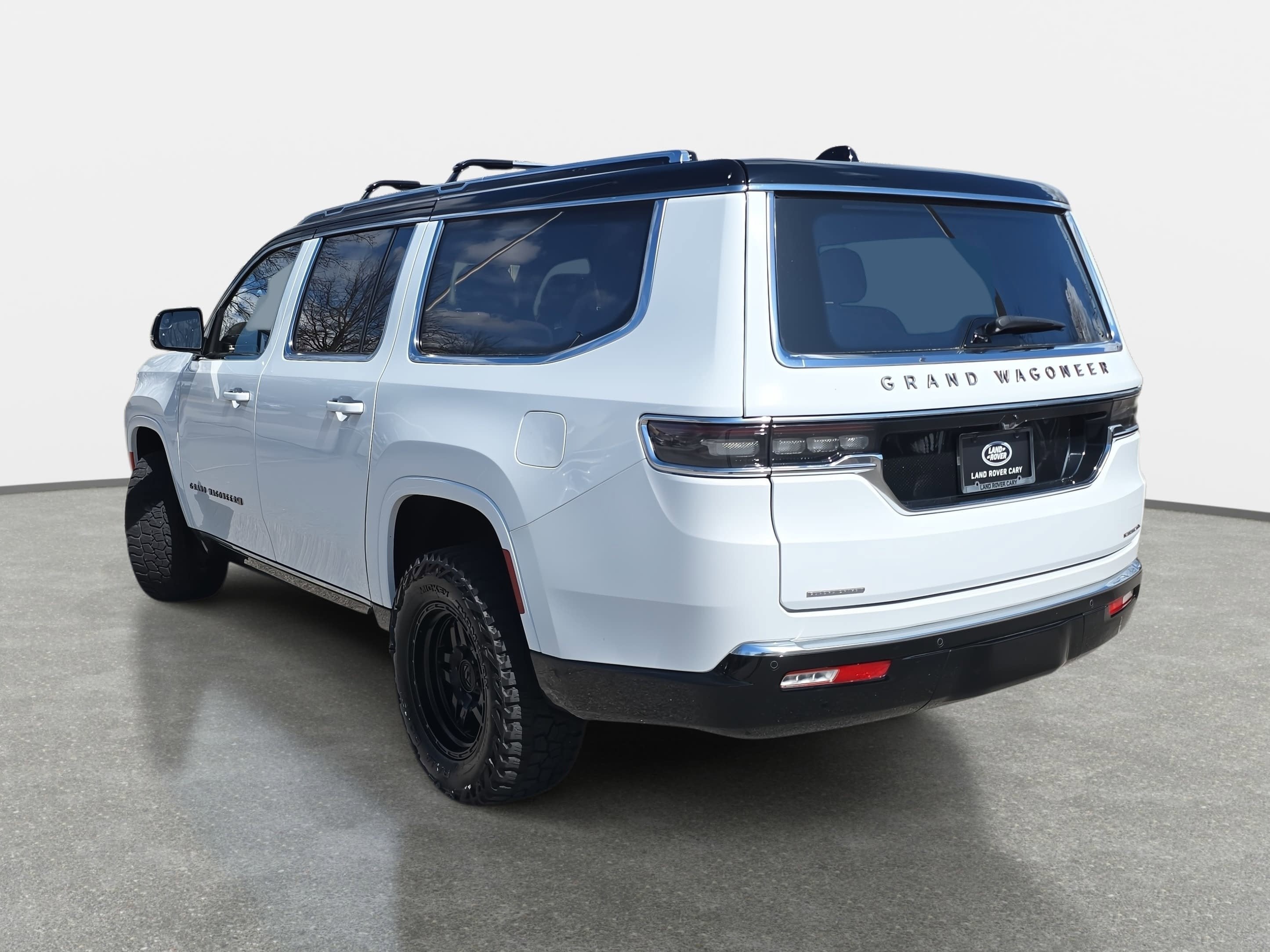 2023 Jeep Grand Wagoneer L Series III