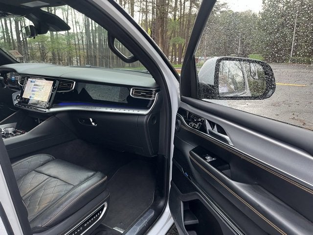 2022 Jeep Grand Wagoneer Series III