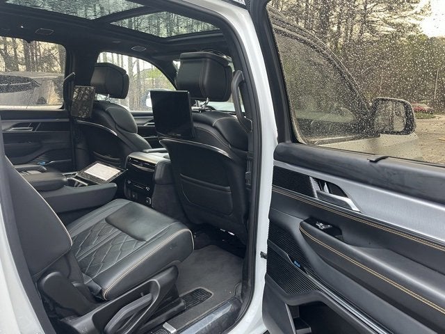 2022 Jeep Grand Wagoneer Series III