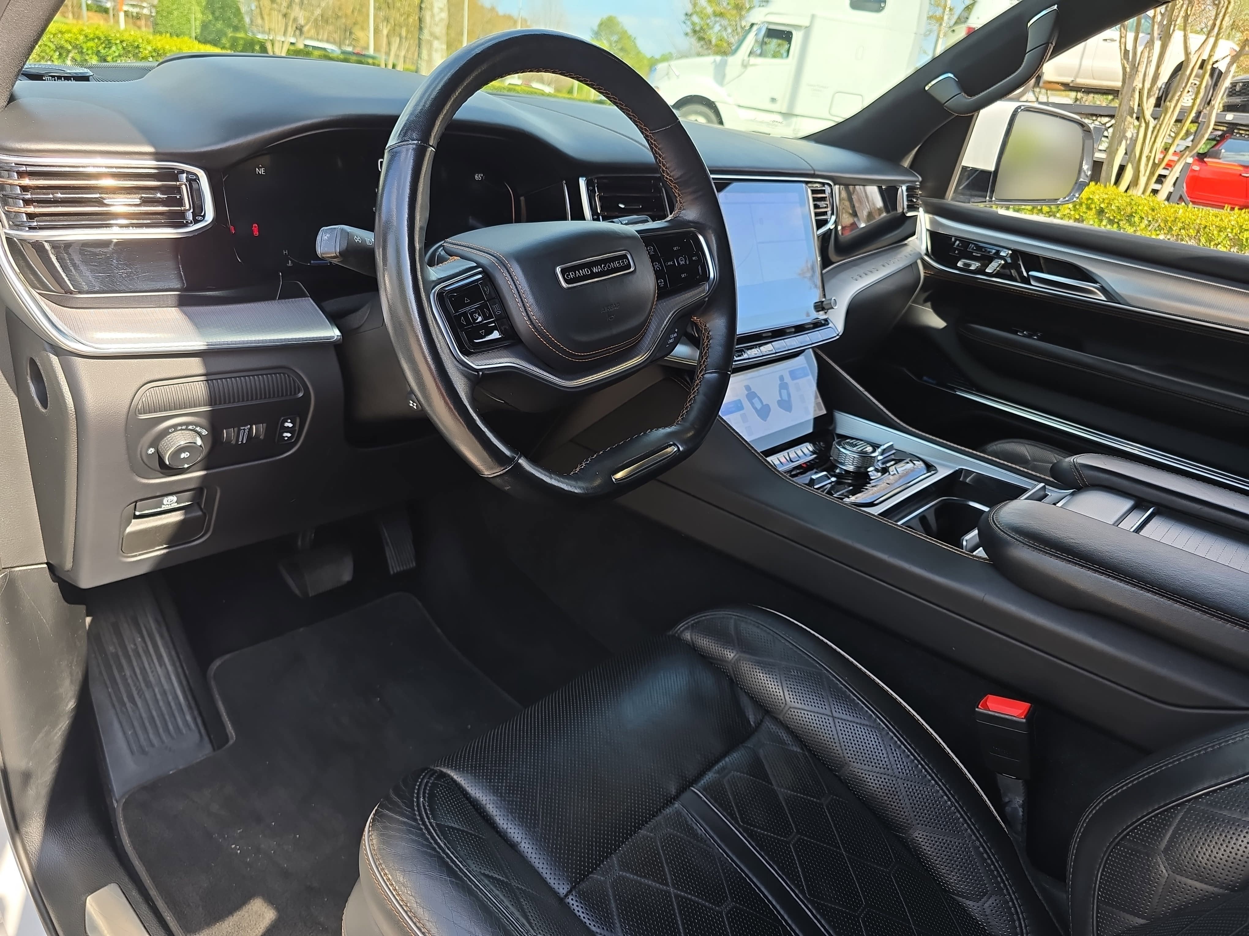 2022 Jeep Grand Wagoneer Series III