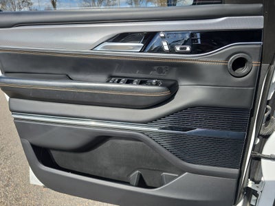 2022 Jeep Grand Wagoneer Series III