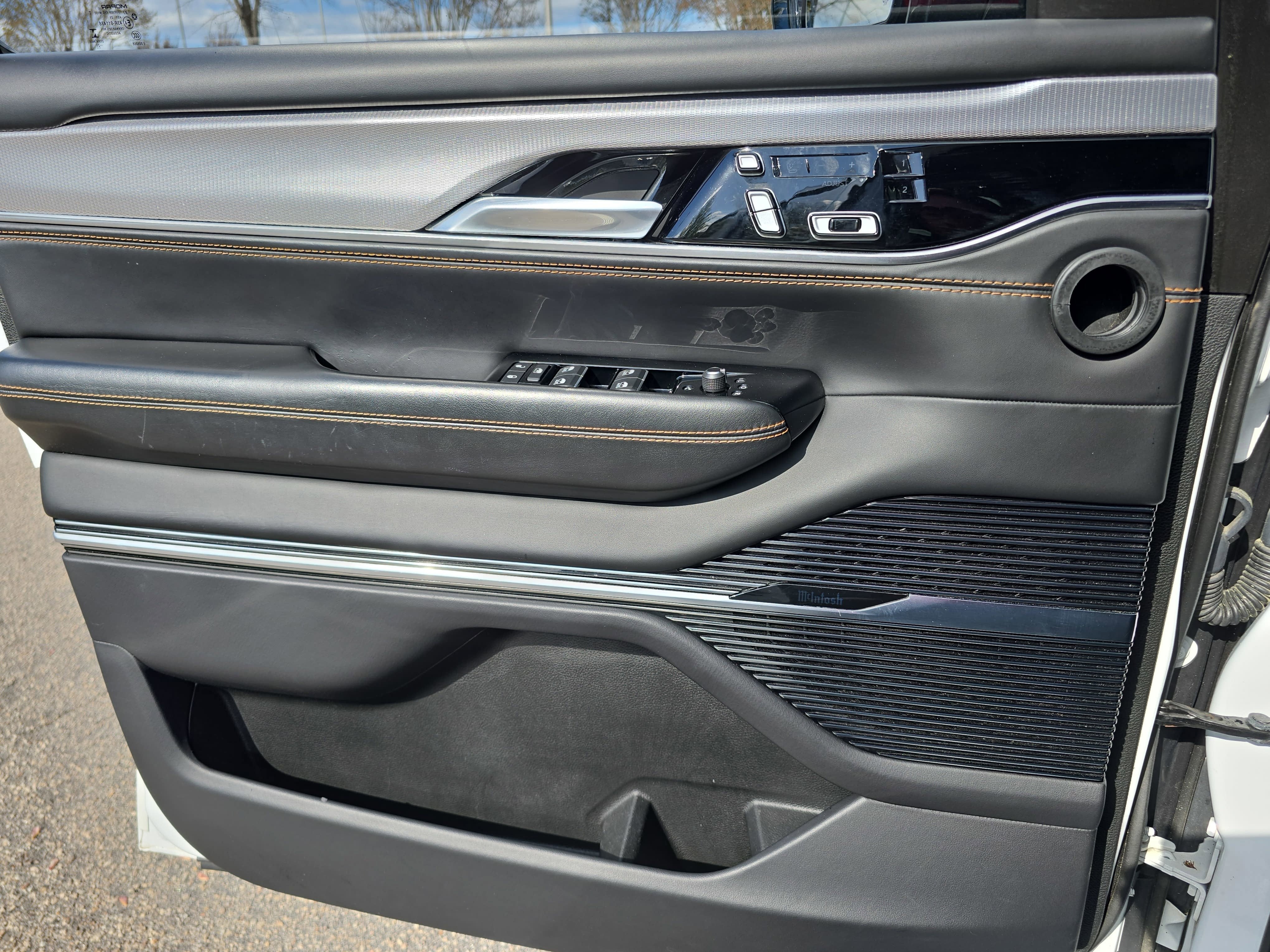 2022 Jeep Grand Wagoneer Series III