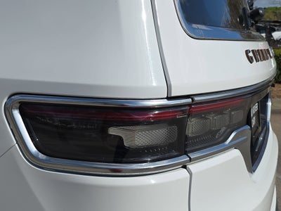 2022 Jeep Grand Wagoneer Series III