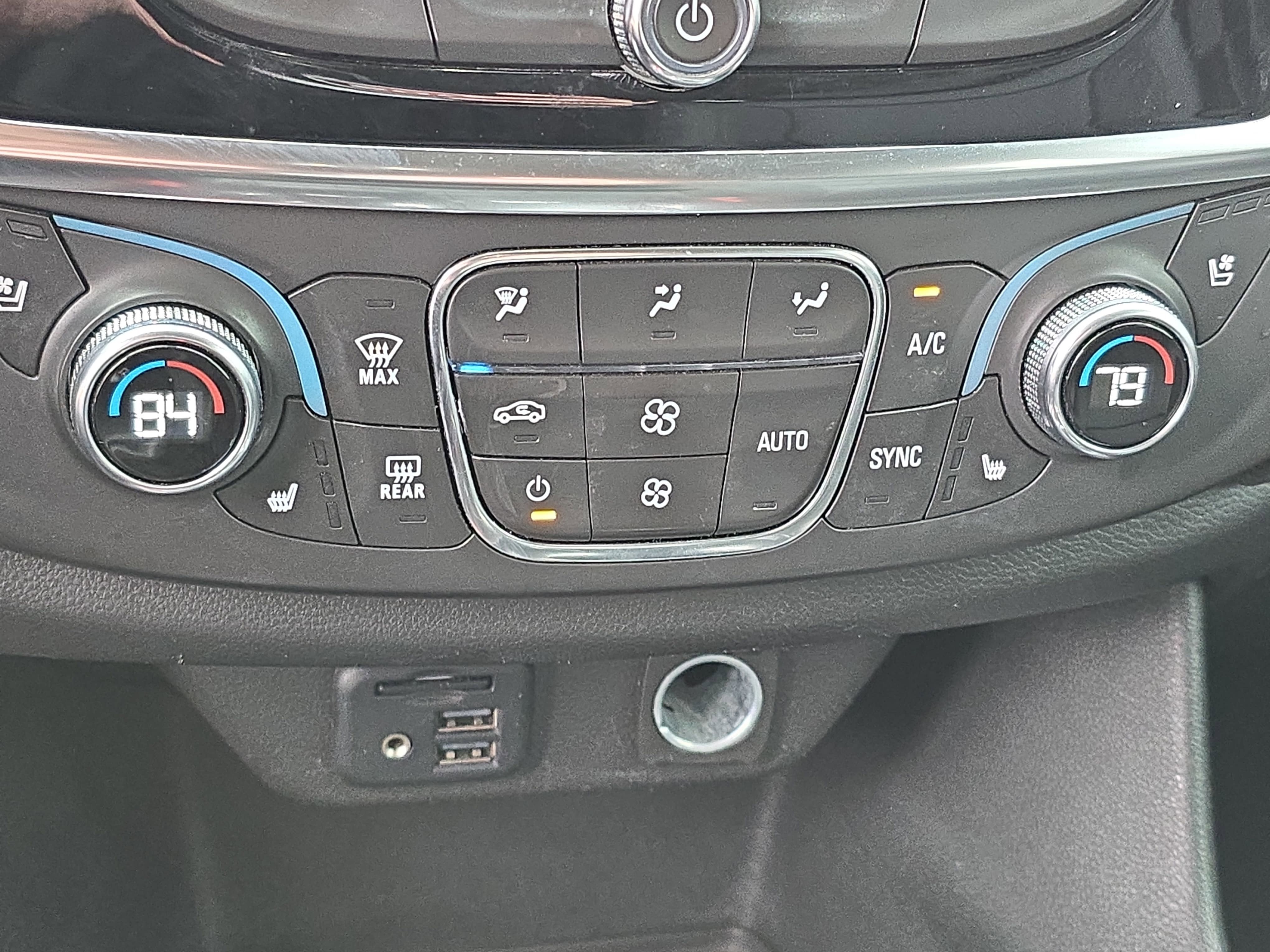 2021 Chevrolet Traverse Premier