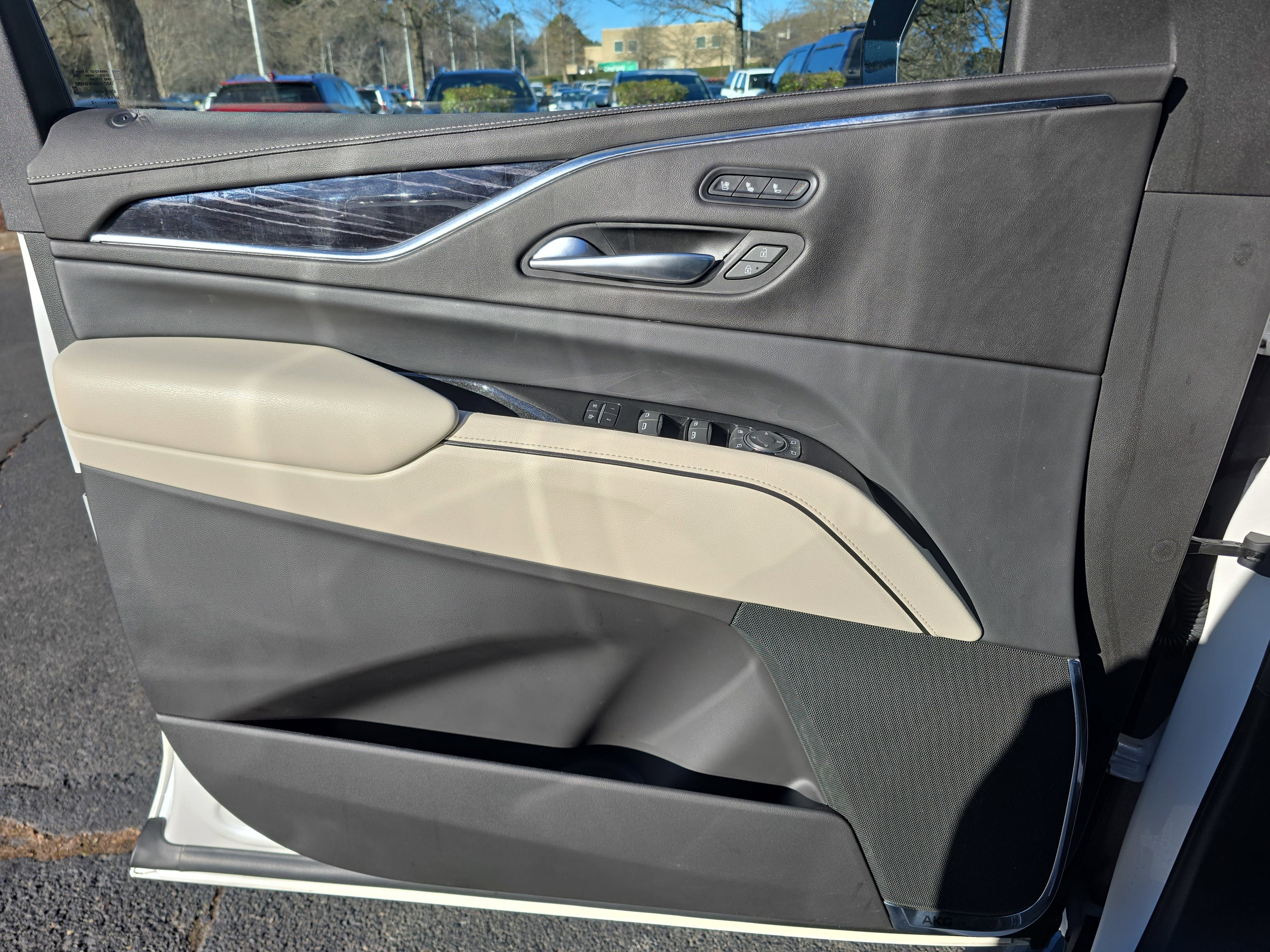 2022 Cadillac Escalade Sport