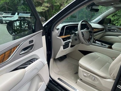 2024 Cadillac Escalade 4WD Sport Platinum