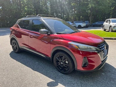 2023 Nissan Kicks SR
