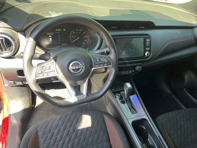 2023 Nissan Kicks SR