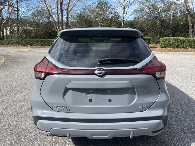 2022 Nissan Kicks SR