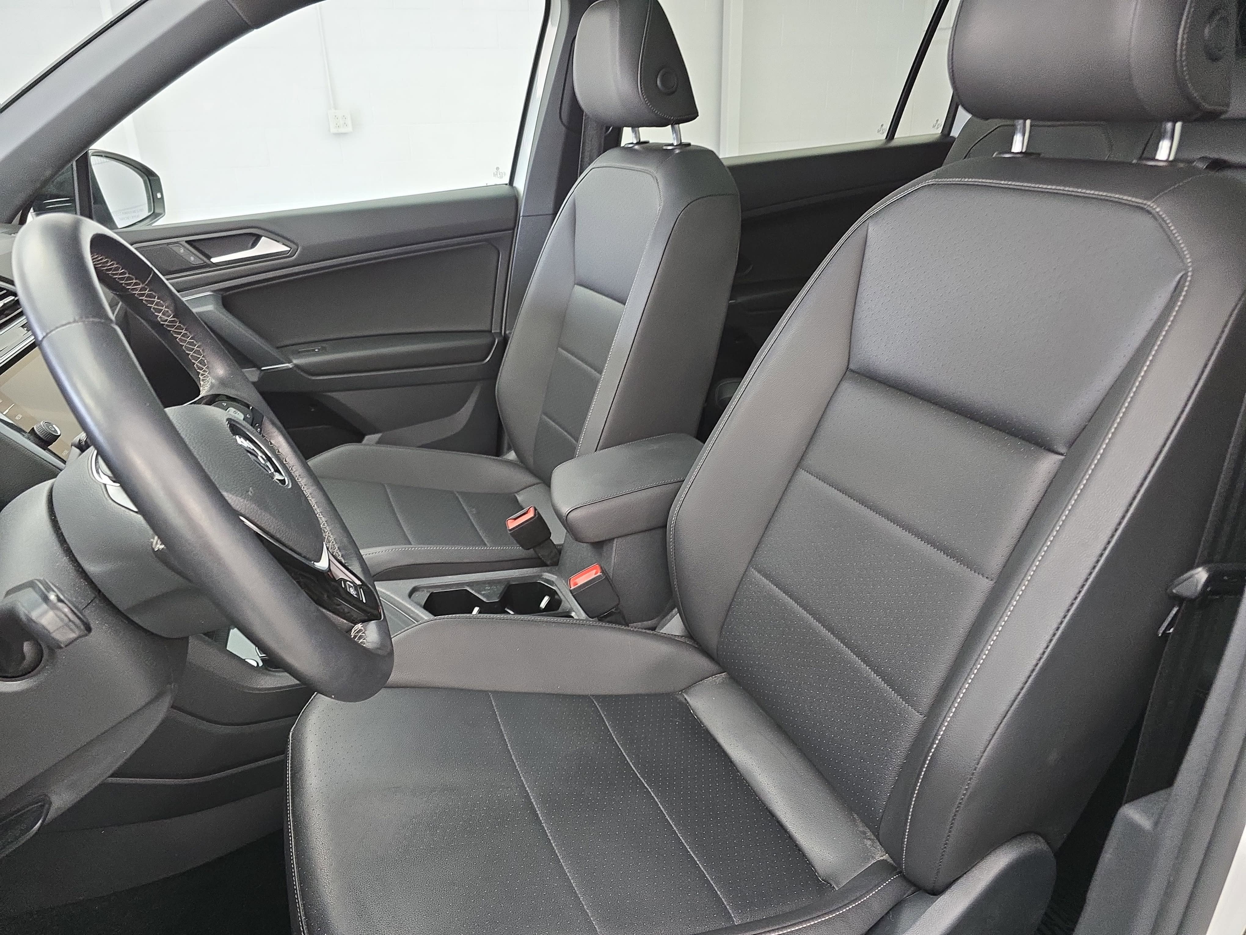 2020 Volkswagen Tiguan SE R-Line Black