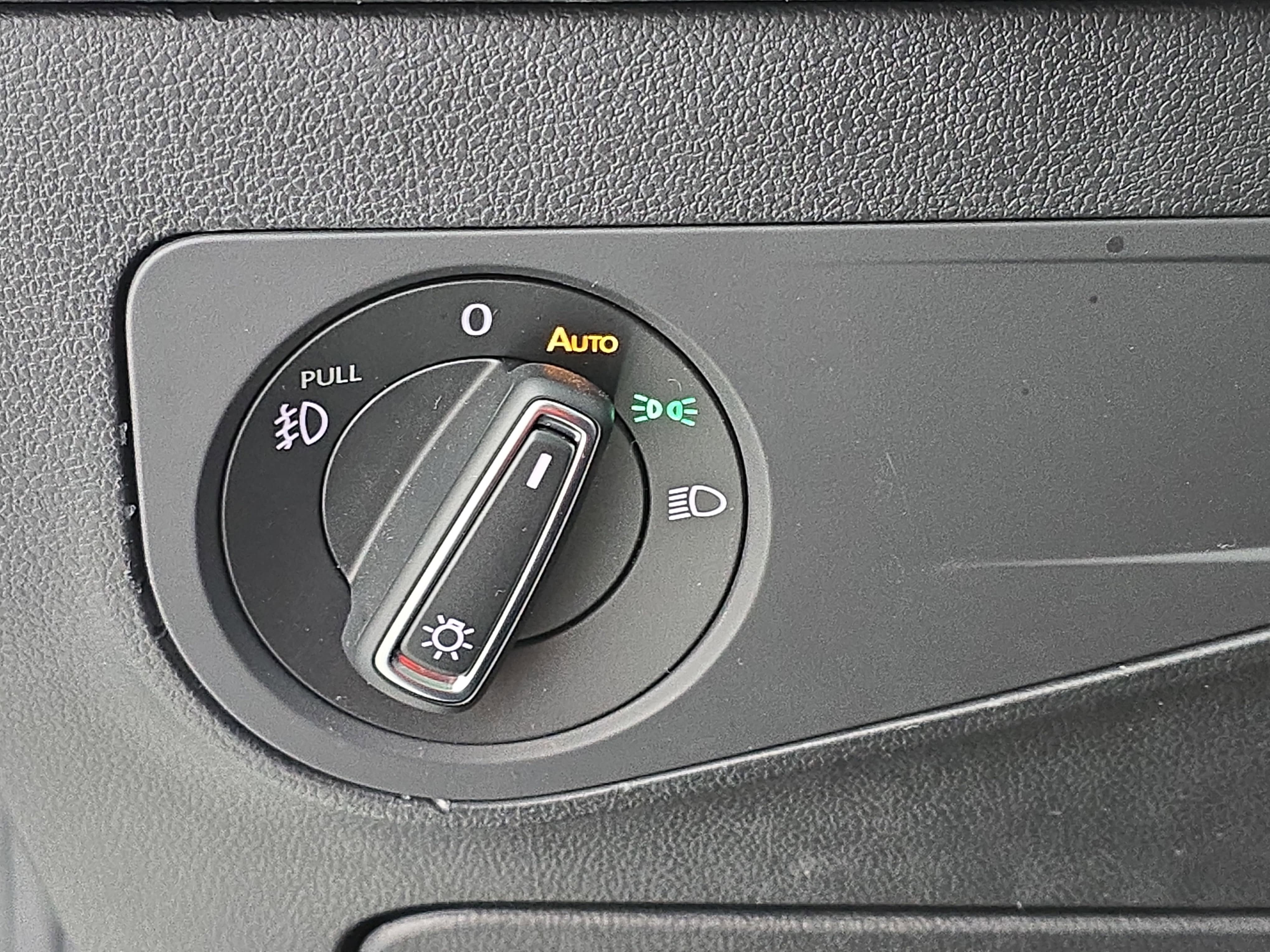 2020 Volkswagen Tiguan SE R-Line Black