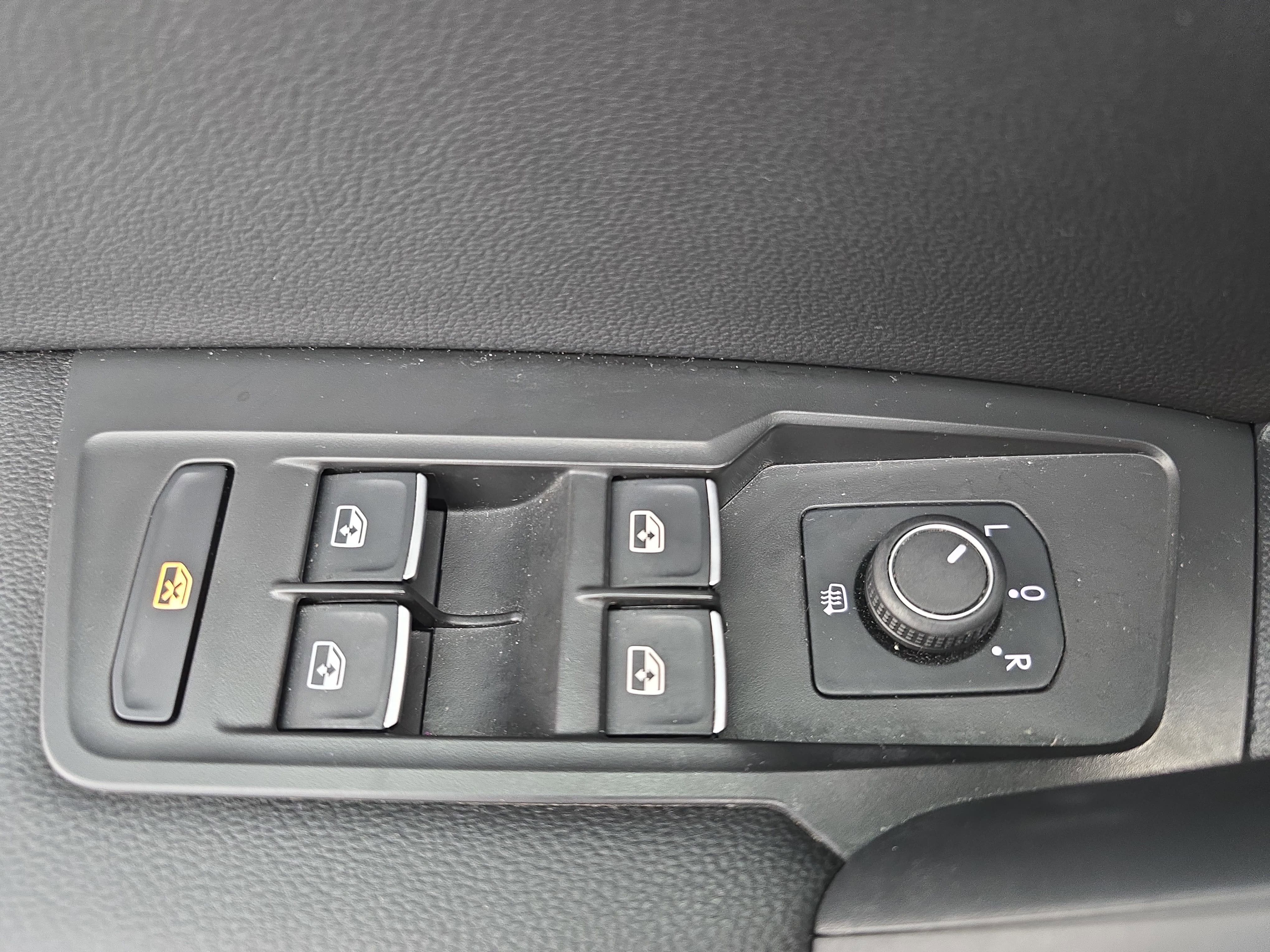 2020 Volkswagen Tiguan SE R-Line Black