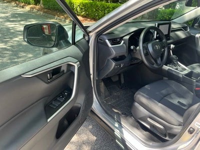2023 Toyota RAV4 Hybrid LE