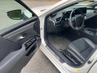 2023 Lexus ES ES 300h