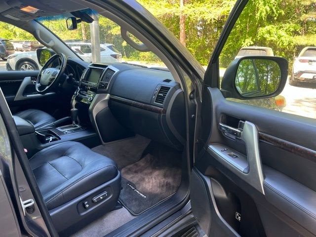 2013 Toyota Land Cruiser Base