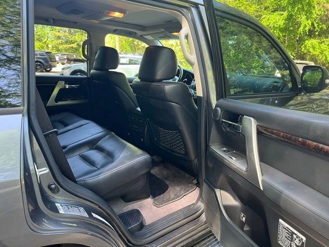 2013 Toyota Land Cruiser Base