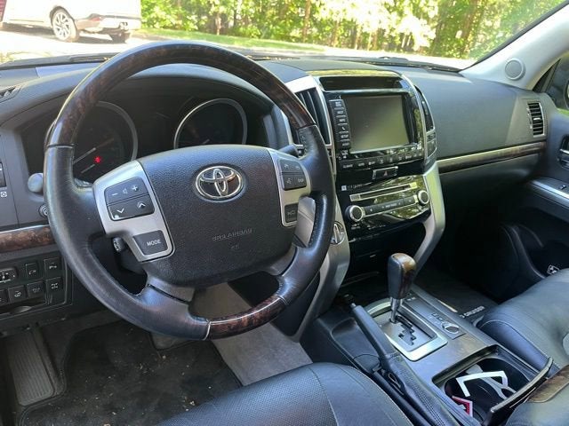 2013 Toyota Land Cruiser Base
