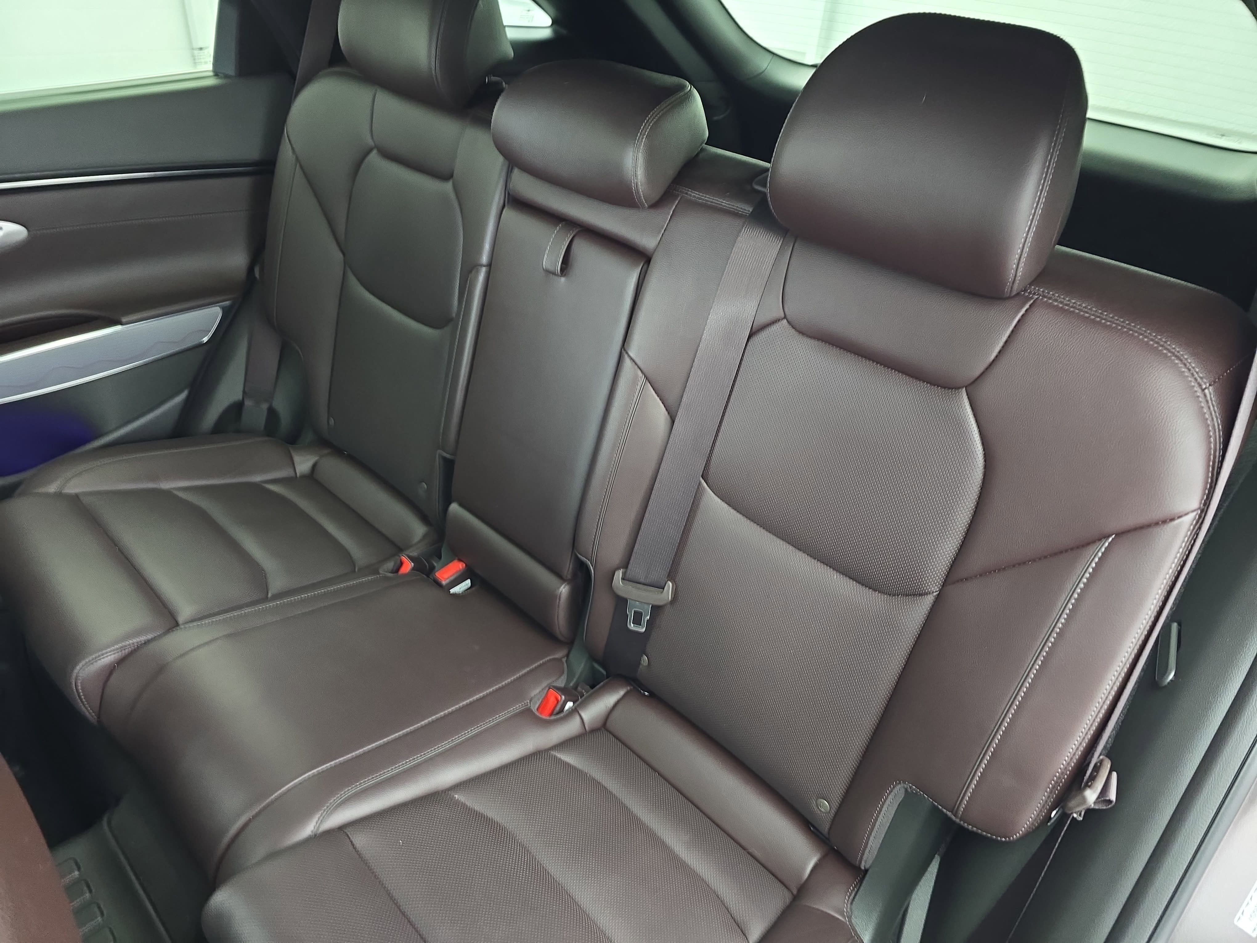 2023 Genesis GV70 2.5T