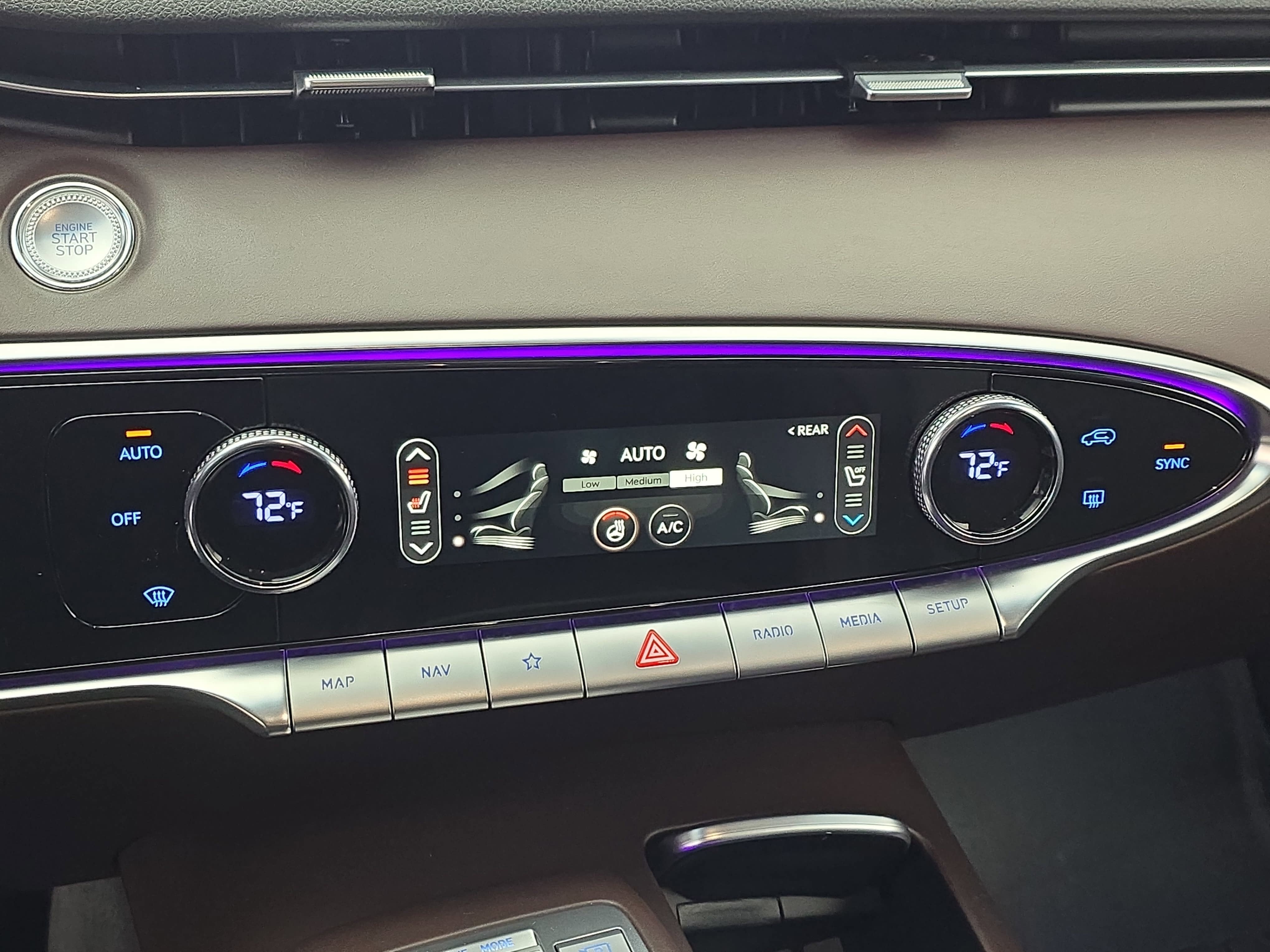 2023 Genesis GV70 2.5T