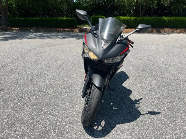 2017 Yamaha R3 R3