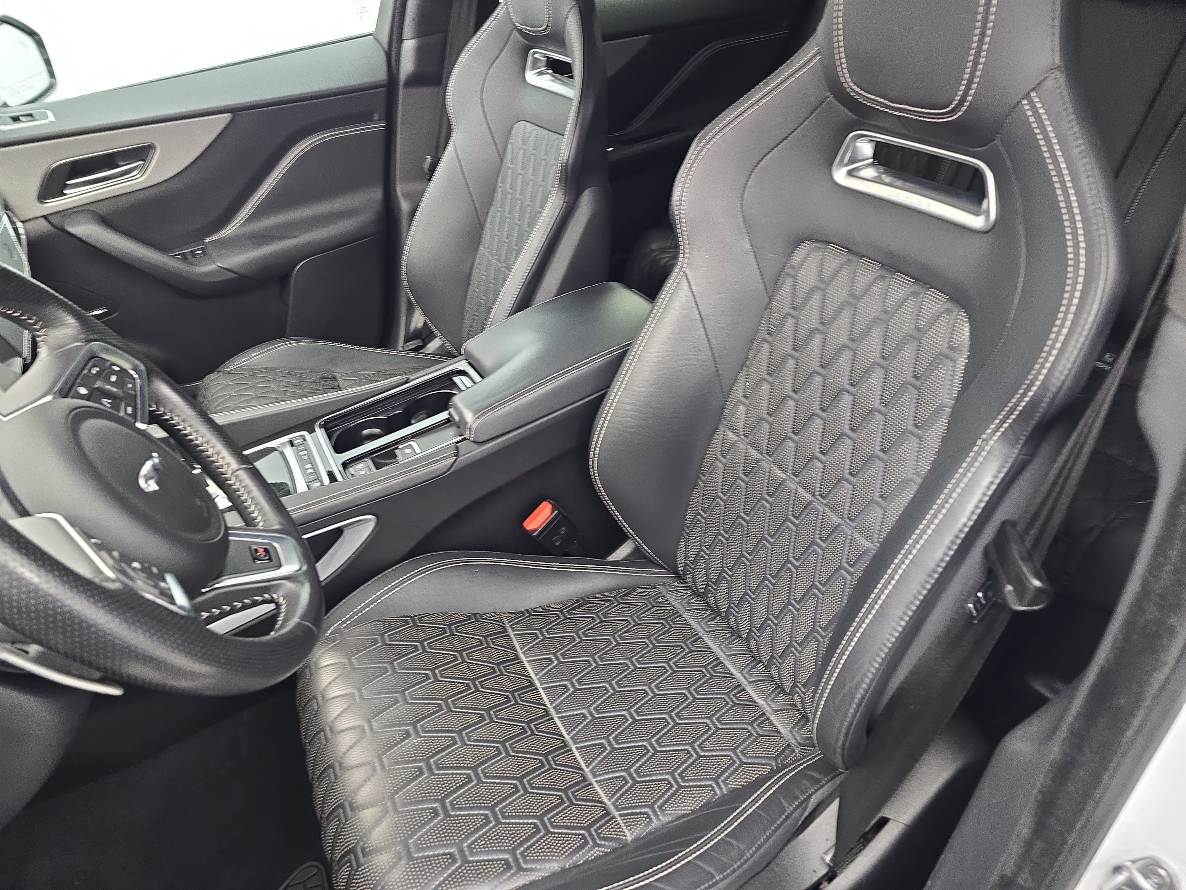 2020 Jaguar F-PACE SVR