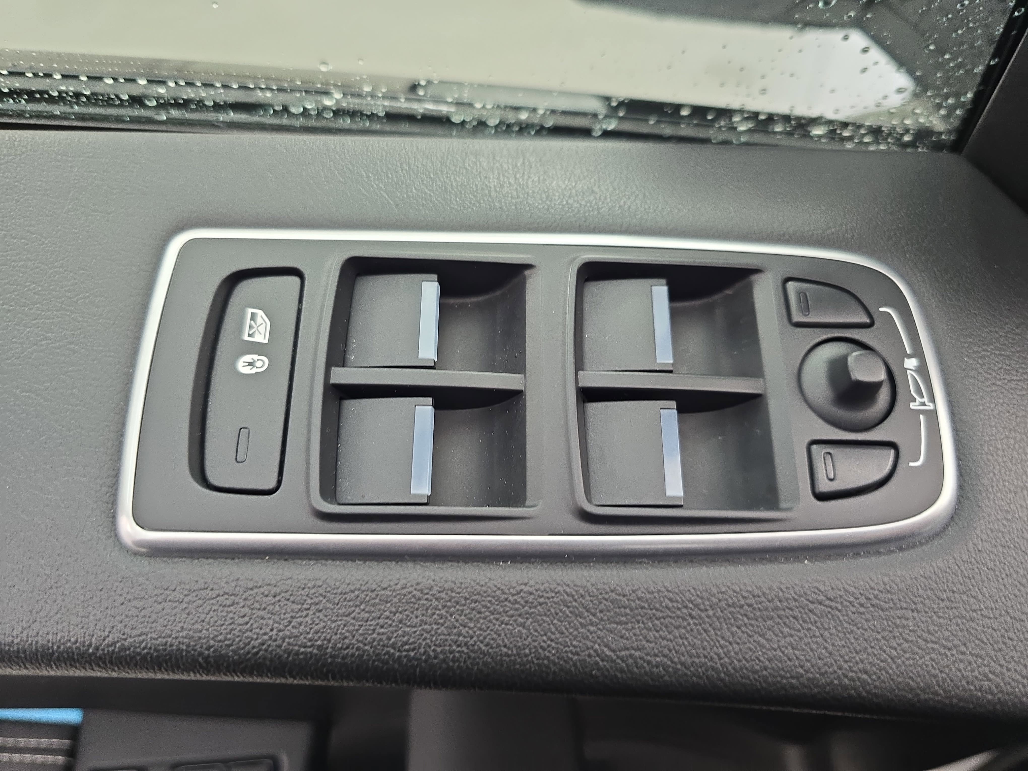 2020 Jaguar F-PACE SVR