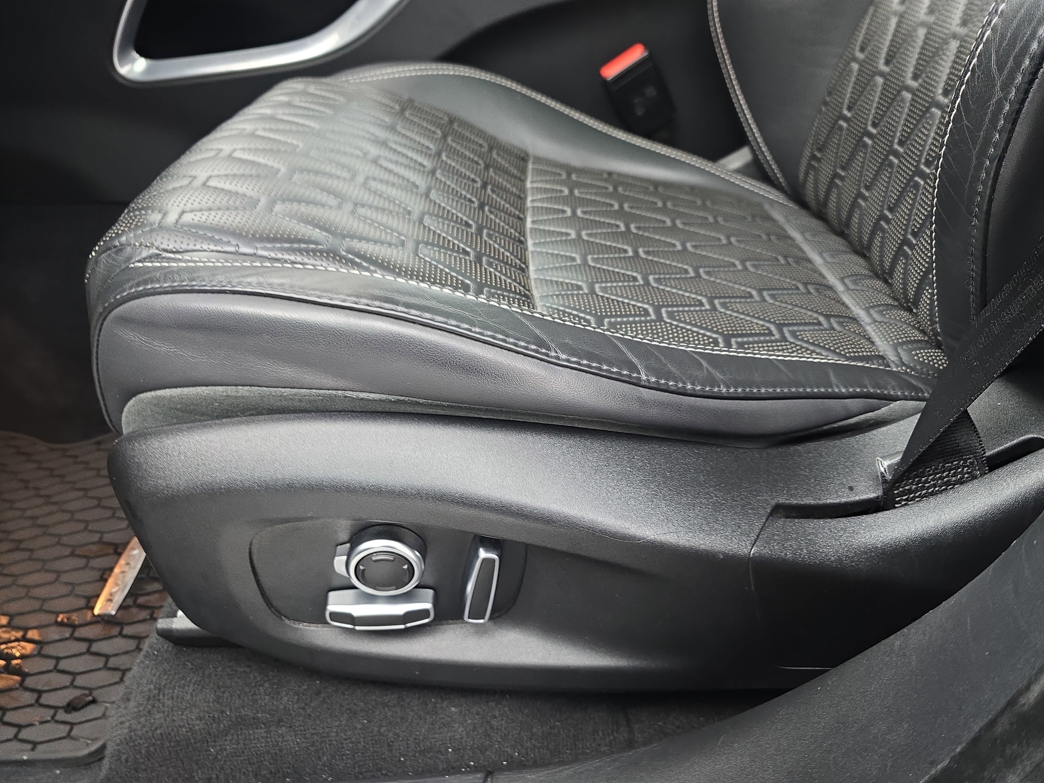 2020 Jaguar F-PACE SVR