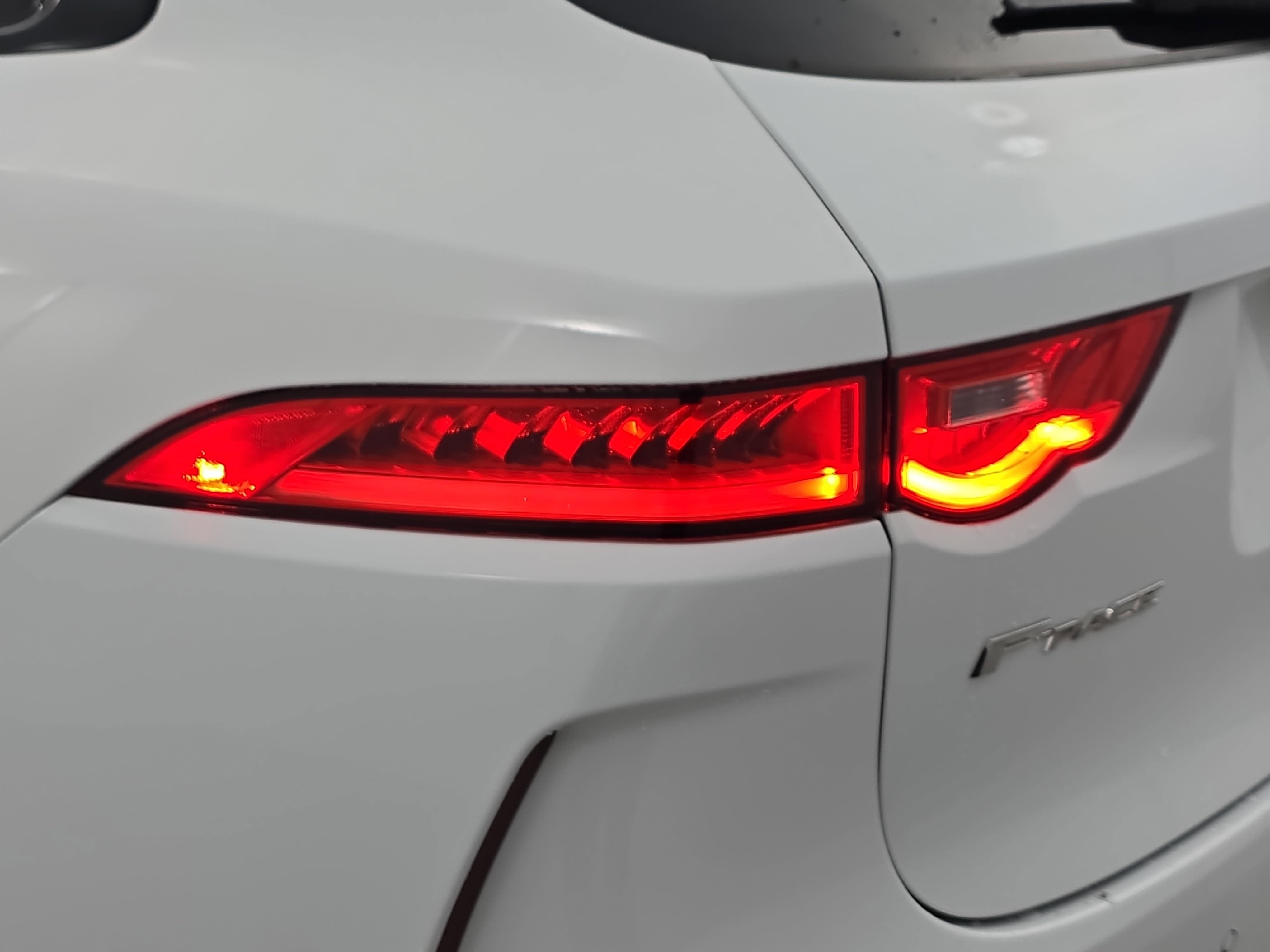 2020 Jaguar F-PACE SVR