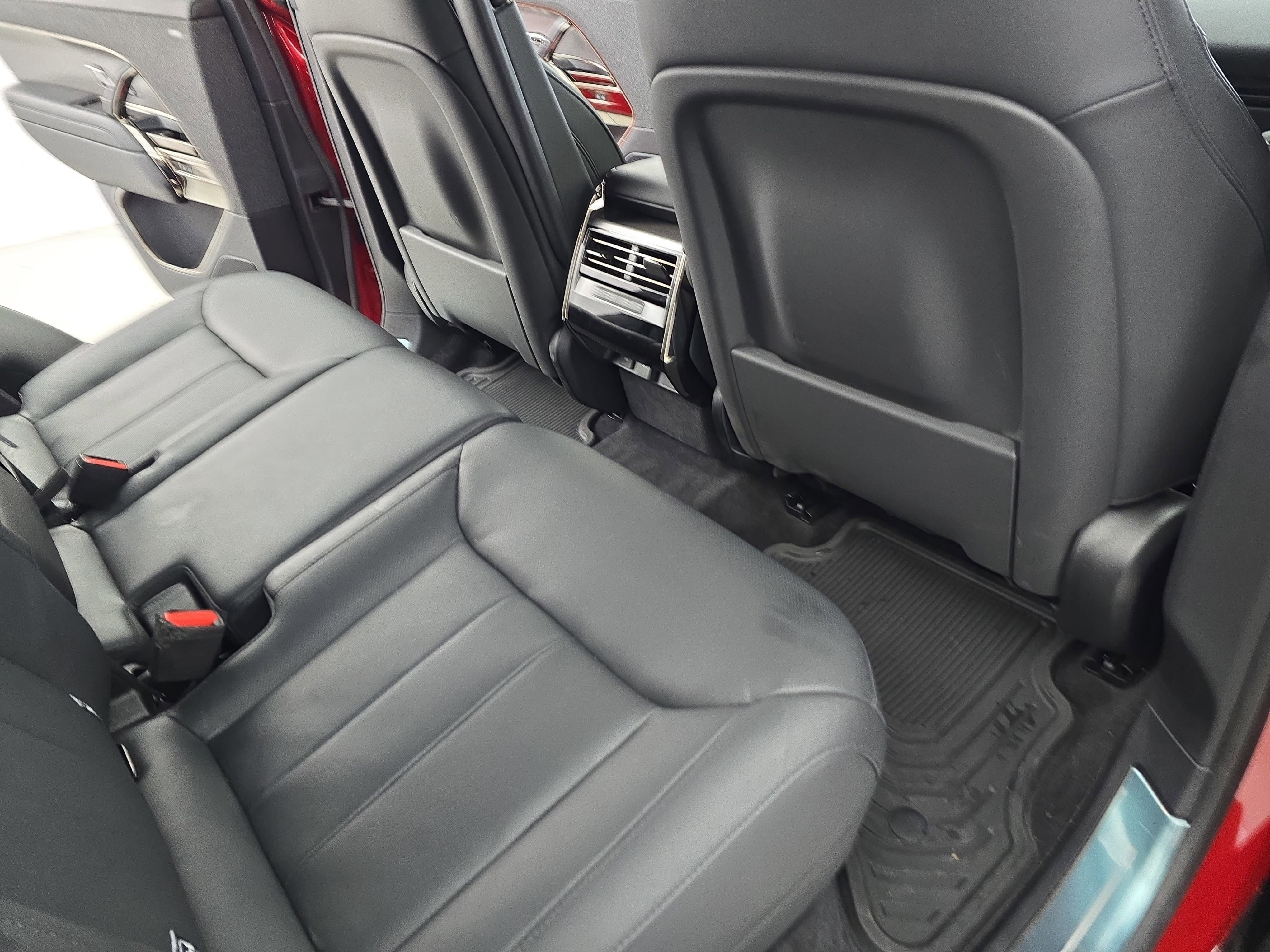 2025 Land Rover Range Rover Sport SE