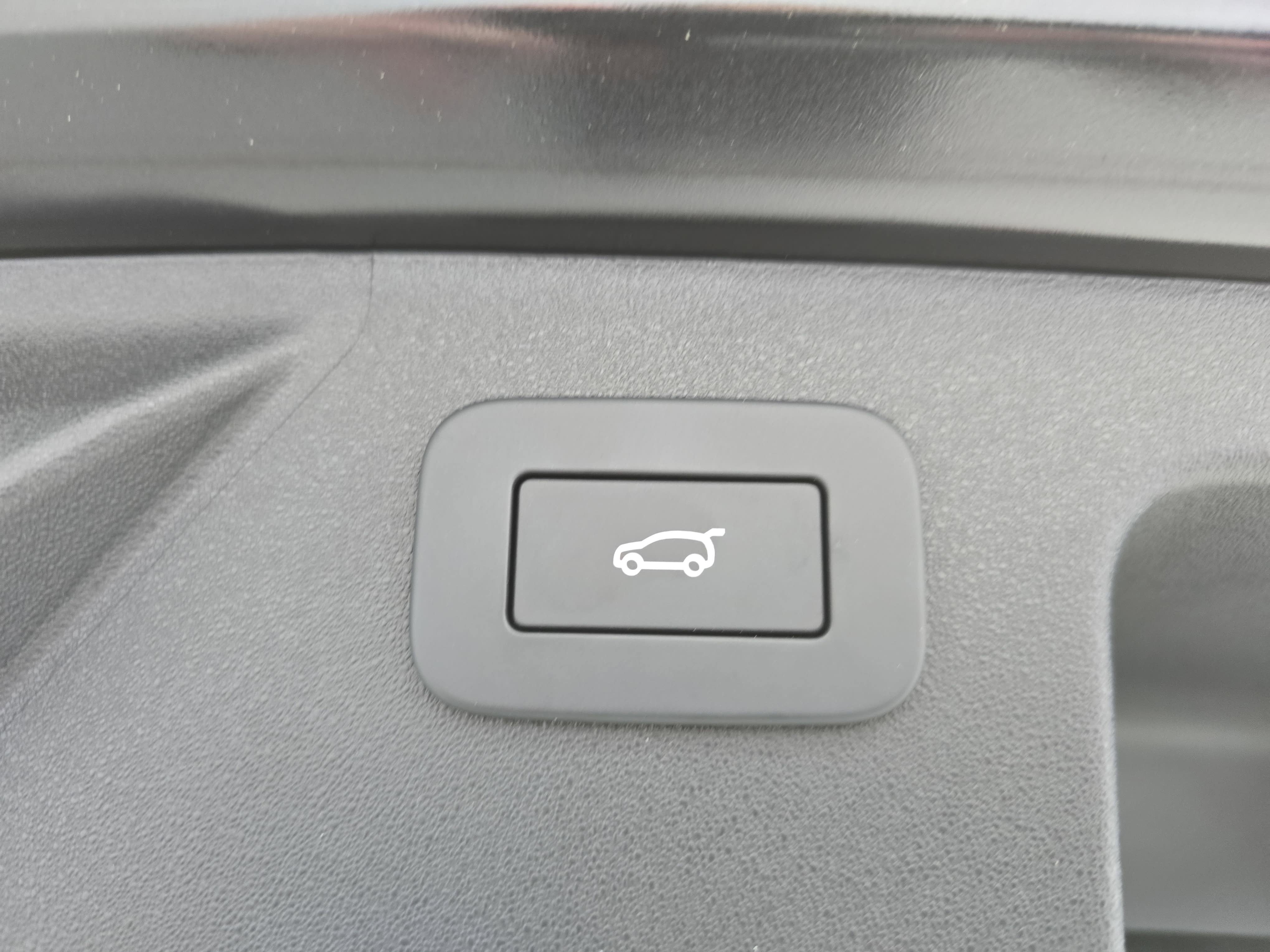 2024 Land Rover Discovery Sport Core S