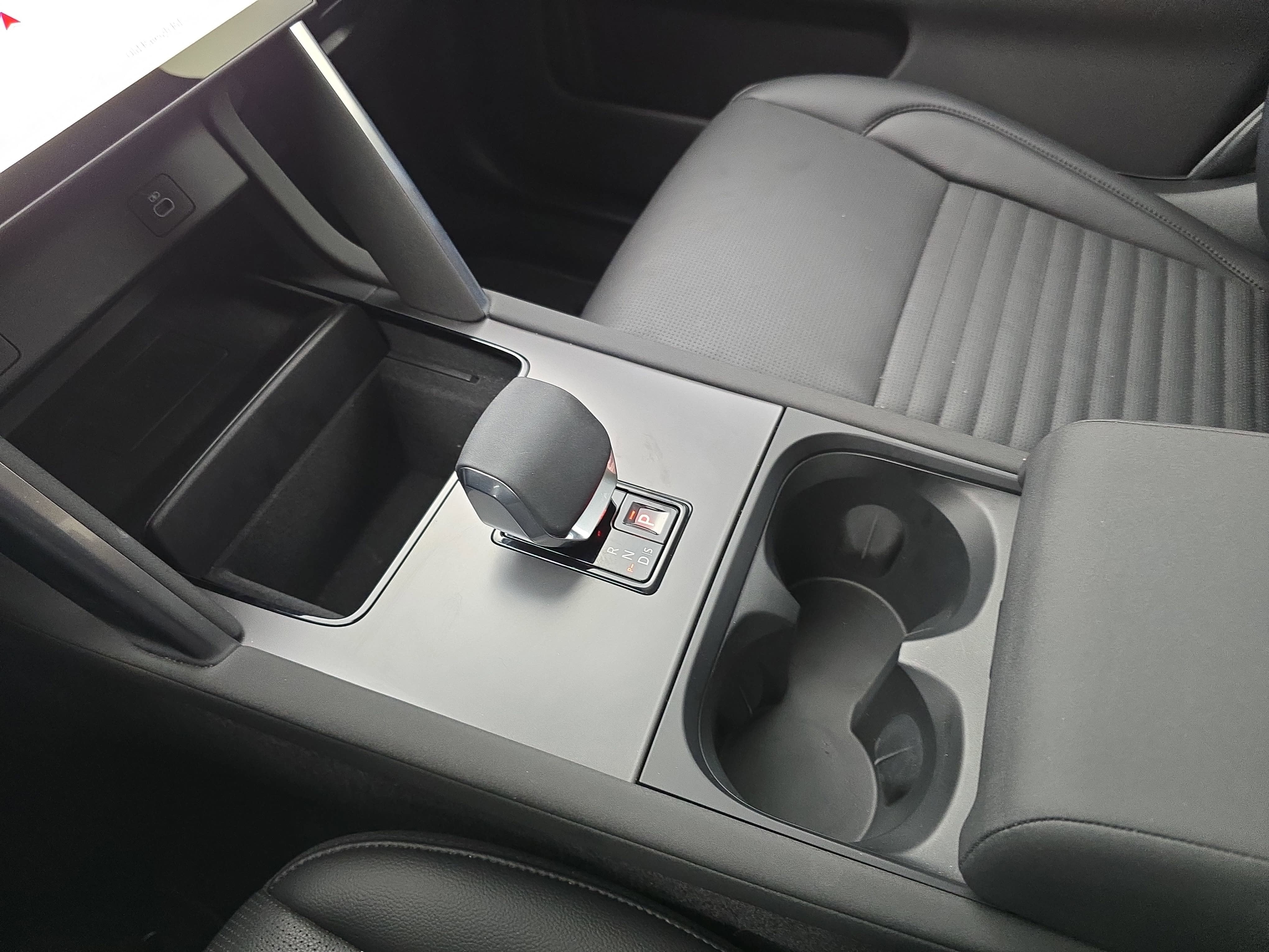 2024 Land Rover Discovery Sport Core S