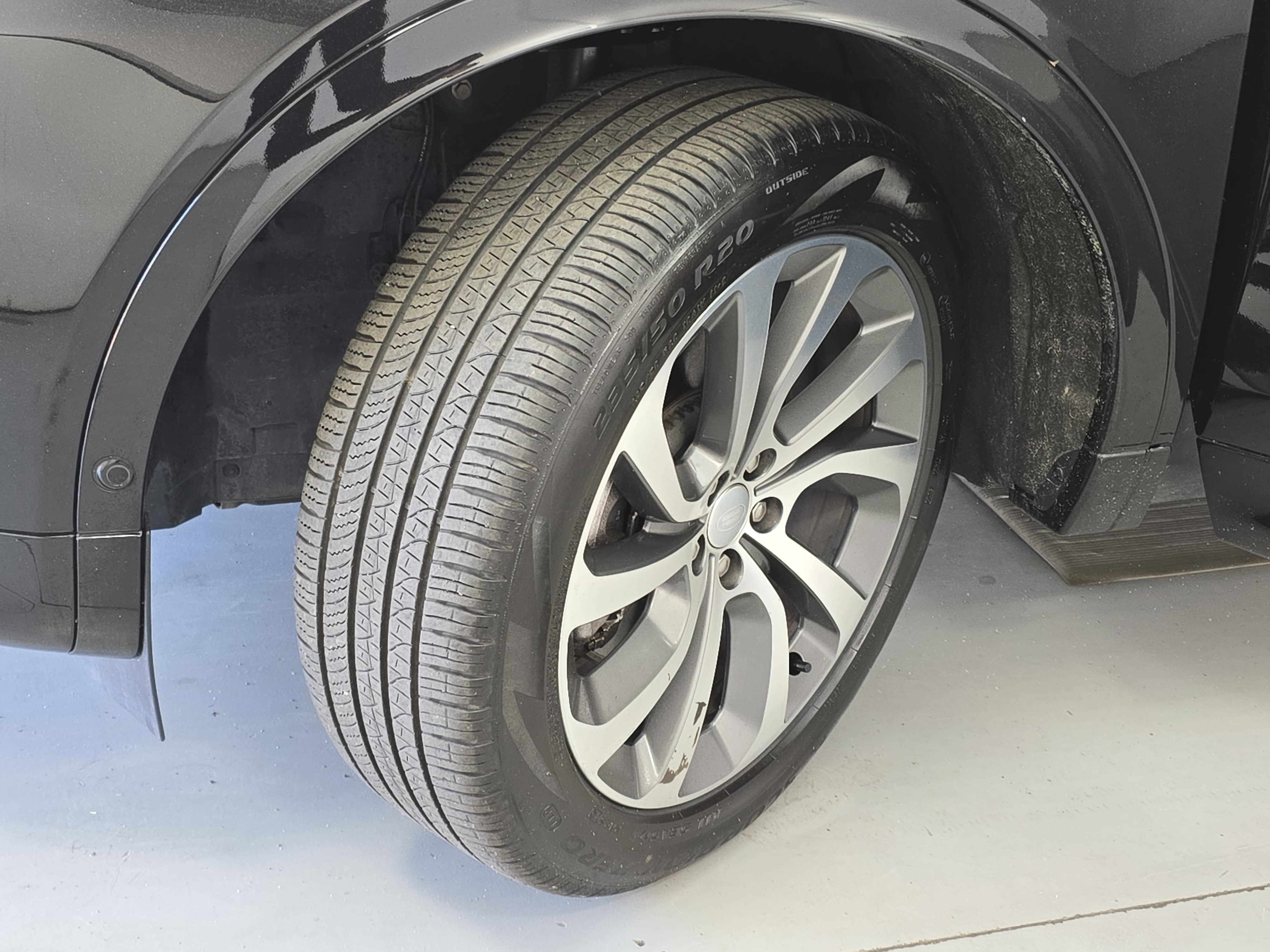 2024 Land Rover Discovery Sport Core S