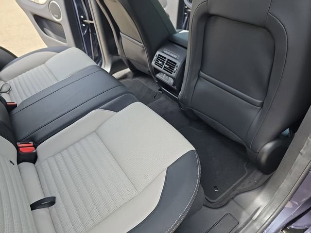 2026 Land Rover Discovery Sport Landmark