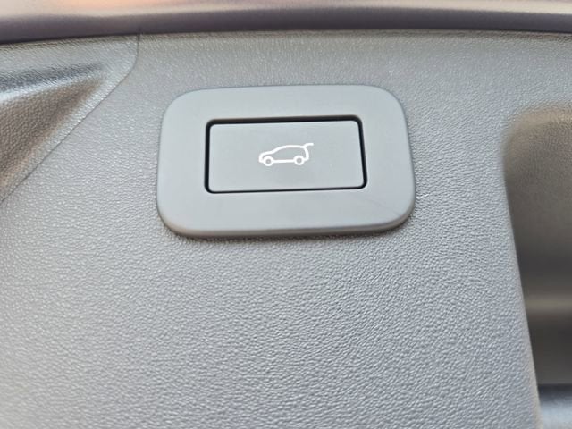 2026 Land Rover Discovery Sport Landmark