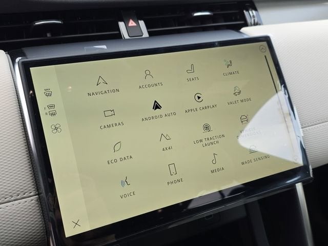 2026 Land Rover Discovery Sport Landmark