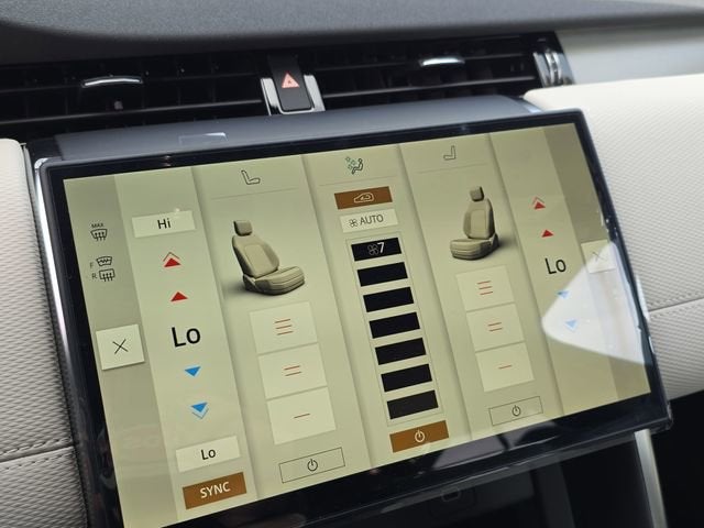 2026 Land Rover Discovery Sport Landmark