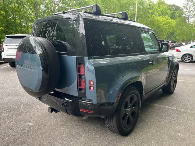 2025 Land Rover Defender X-Dynamic SE
