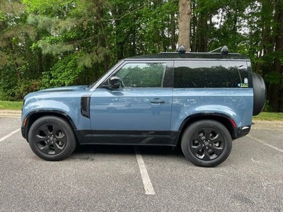 2025 Land Rover Defender X-Dynamic SE