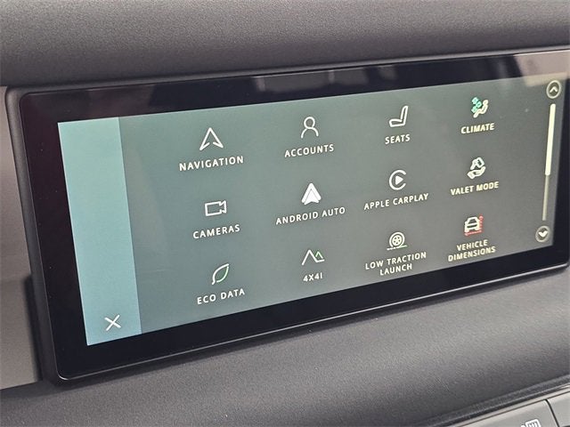 2023 Land Rover Defender X-Dynamic SE