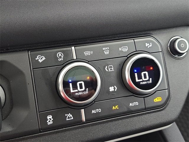 2023 Land Rover Defender X-Dynamic SE