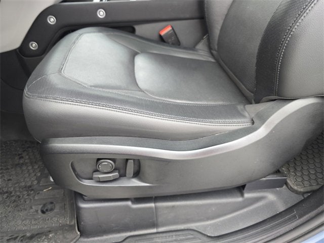 2023 Land Rover Defender X-Dynamic SE