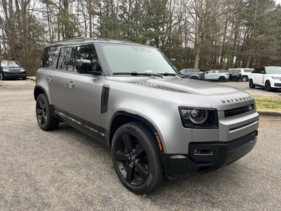 2023 Land Rover Defender X-Dynamic SE