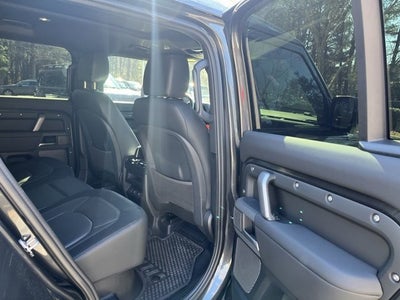 2024 Land Rover Defender X-Dynamic SE