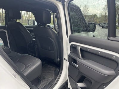 2025 Land Rover Defender X-Dynamic SE