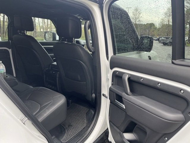 2025 Land Rover Defender X-Dynamic SE