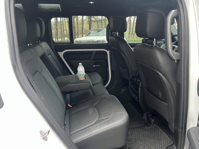 2025 Land Rover Defender X-Dynamic SE