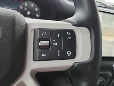 2025 Land Rover Defender X-Dynamic SE