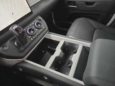 2025 Land Rover Defender X-Dynamic SE